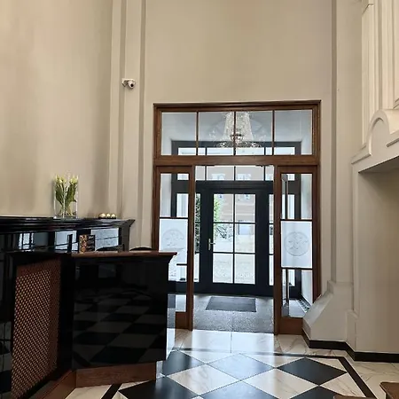 Marilyn W Kamienicy Wicherkiewiczow Daire Poznan